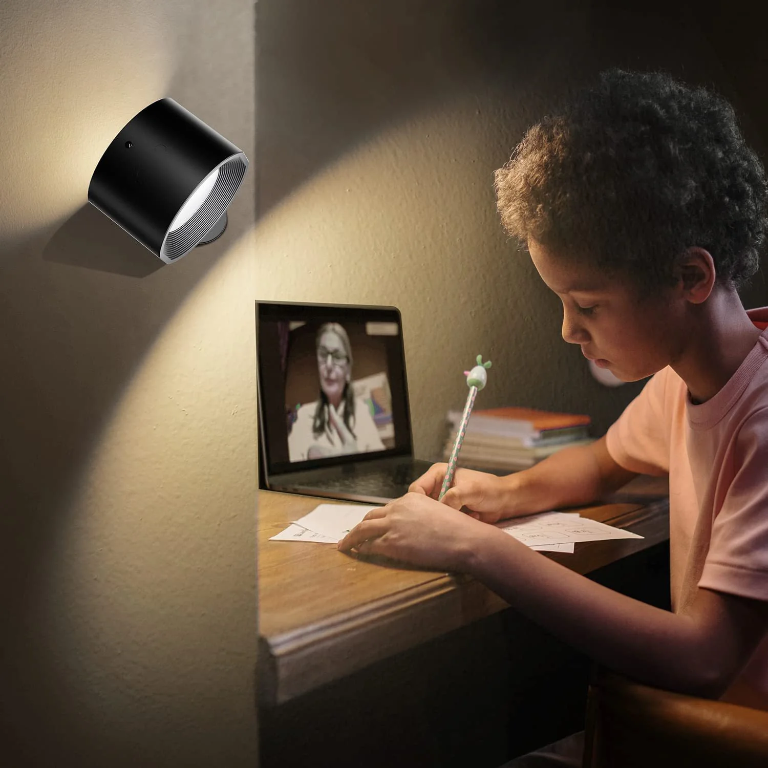 Saker LED Magnetic Wall Light - Image 4