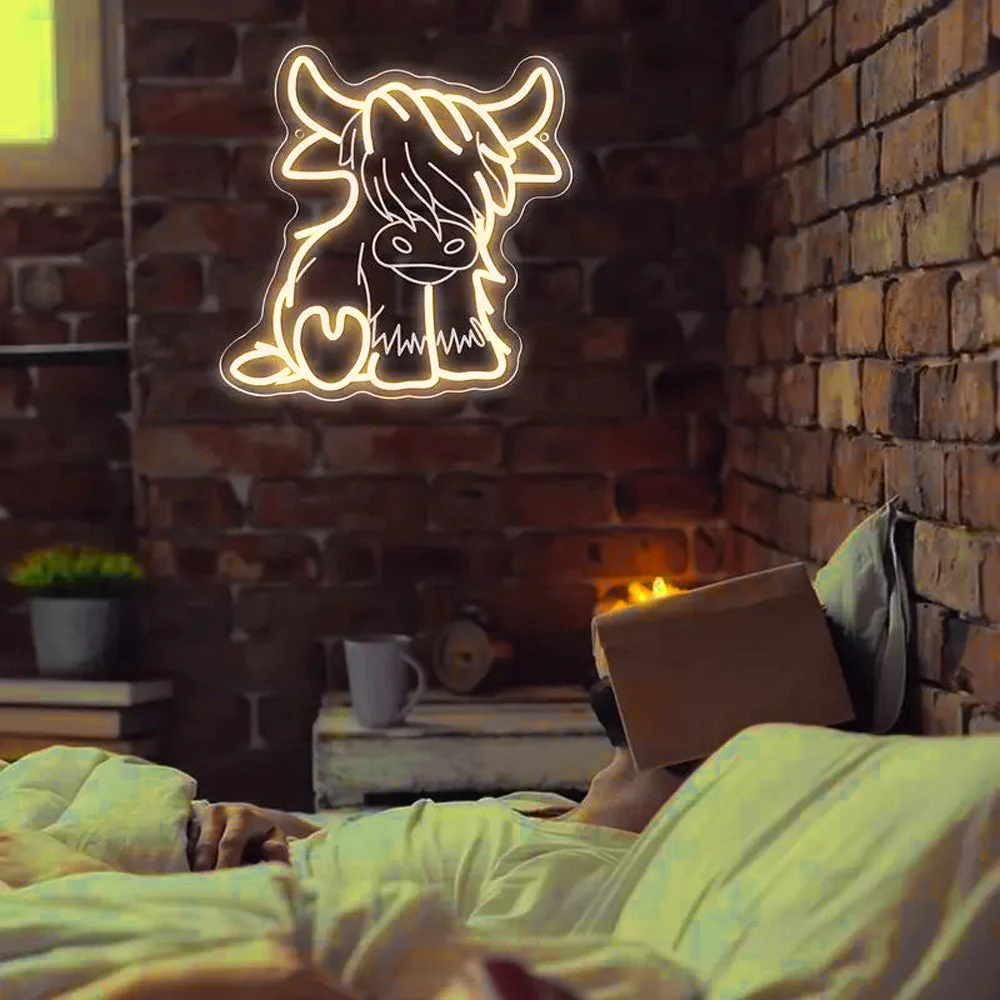 SakerplusĀ® Highland Cow LED Neon Light - Image 5